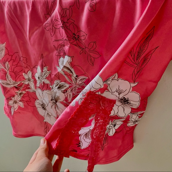 BEAUTIFUL SATIN SLIP NIGHT GOWN/DRESS - Picture 4 of 4